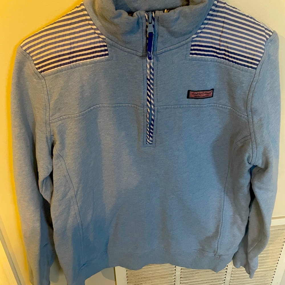 Very good used condition- Vineyard Vines Shep Shirt
